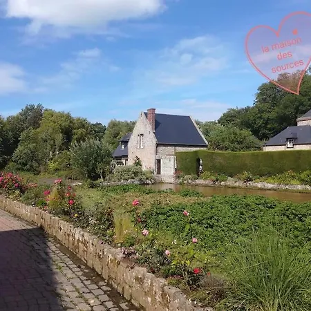 度假居 La Maison Des Sources 沃勒莱罗斯