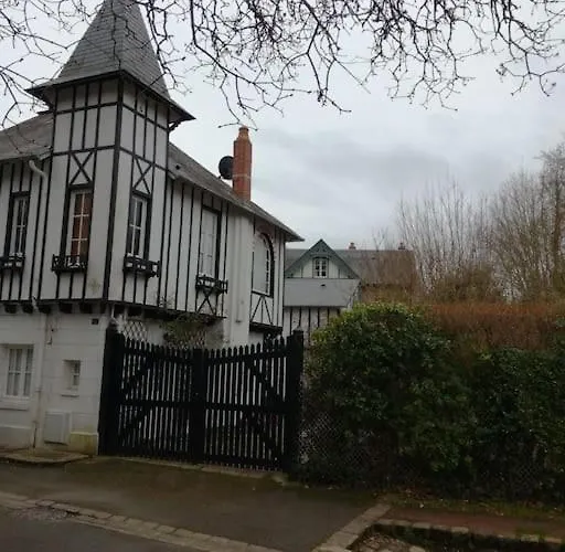 La Maison Des Sources Dom wakacyjny Veules-les-Roses